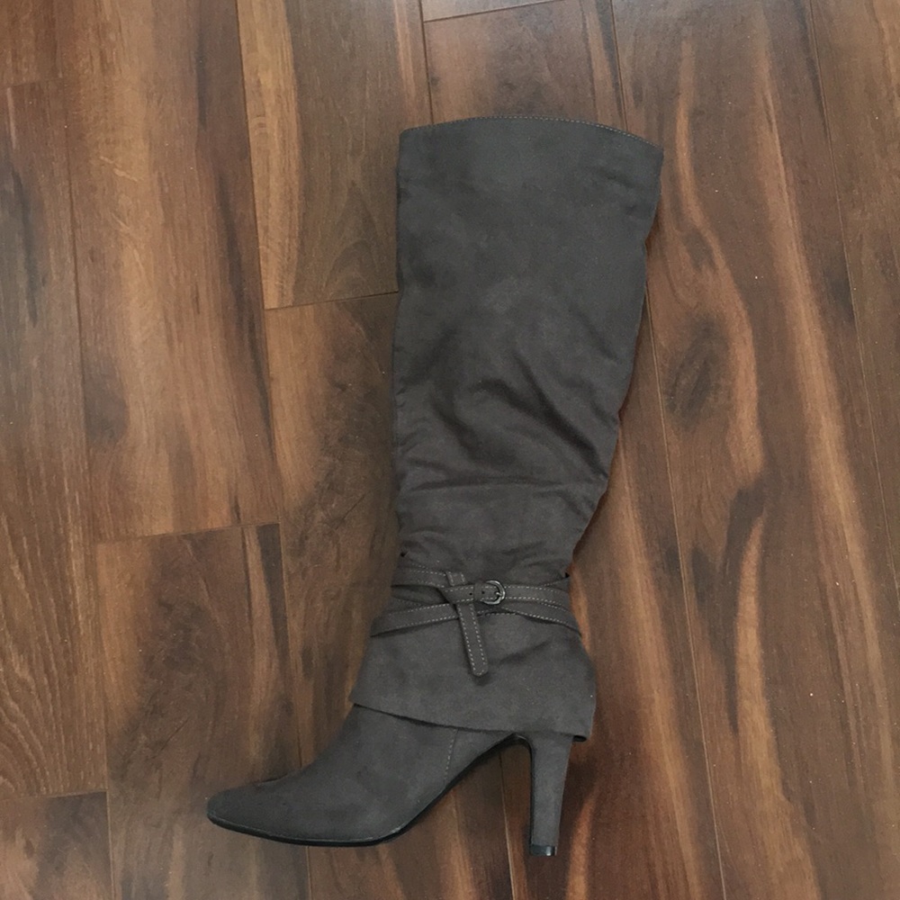 Coach and Four Charcoal Gray Zipped Suedy look Heeled Boots. Never worn. 8.5M